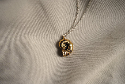 SERPENT DE PIERRE II Collier laiton